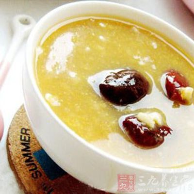 早餐紅棗玉米糊糊一碗