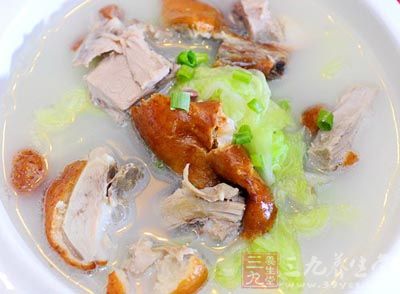 鴨架湯沒有鴨肉湯那樣的油膩