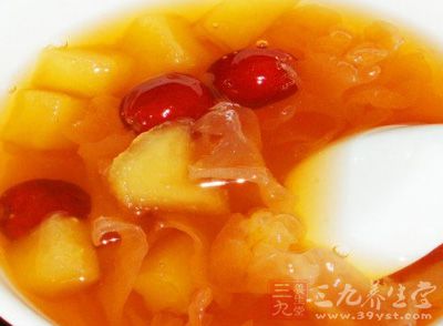 蘋果銀耳紅棗湯 蘋果銀耳紅棗湯
