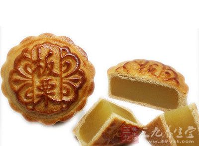先將白鳳豆洗淨，加入3倍的水浸泡4小時