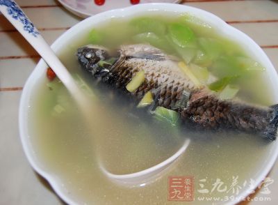 清炖鲫魚湯的做法一