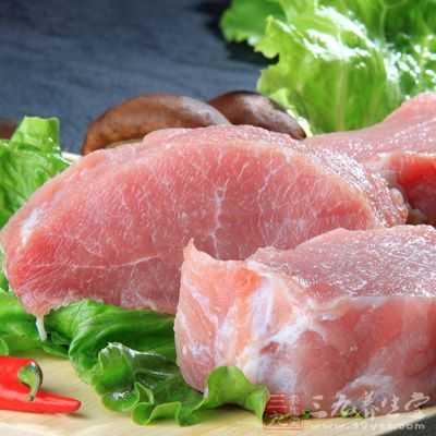 瘦肉事先用調料腌制一下有了鹹鮮味 瘦肉事先用調料腌制一下有了鹹鮮味