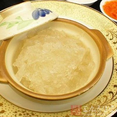 西洋參雪耳燕窩湯