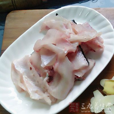 生魚去骨切片