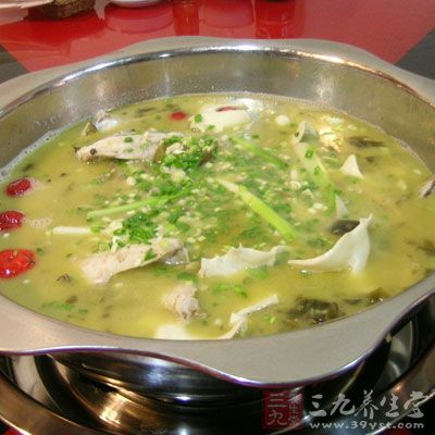 最後加食鹽12.再繼續炖2分鐘即可