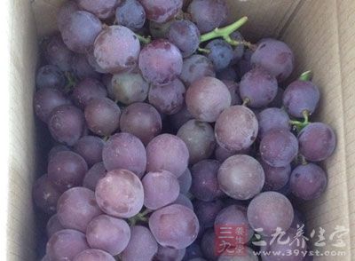 准備一箱葡萄 准備一箱葡萄