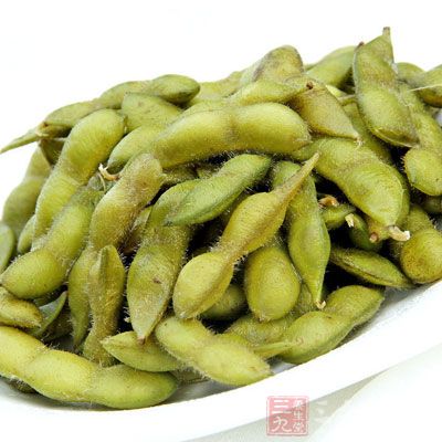 毛豆中的脂肪含量高於其它種類的蔬菜