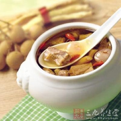 圓肉姜棗煲瘦肉補血湯還有安神的功效