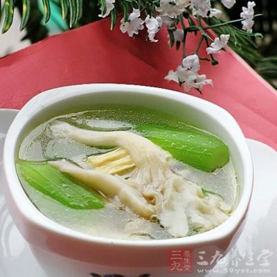 草菇絲瓜湯做法 草菇絲瓜湯做法