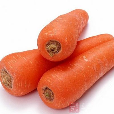 買來幾根胡蘿卜