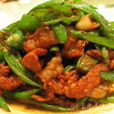 尖椒、豬肉、白酒、糖、蔥姜蒜、鹽