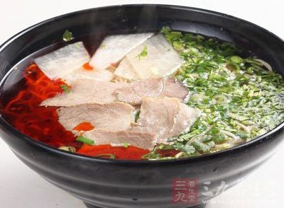 牛肉面湯是現在最流行的小吃之一