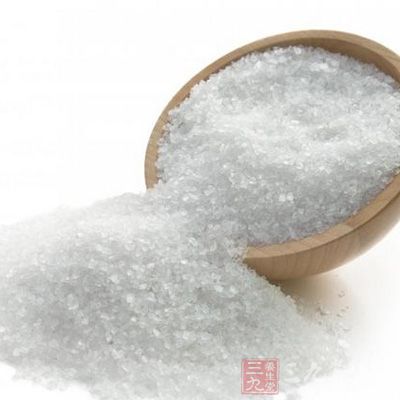 放入適量的鹽調味