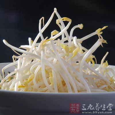 豆芽中含有大量的抗酸性物質，具有很好的防老化功能