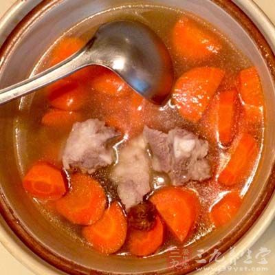 蘿卜排骨湯