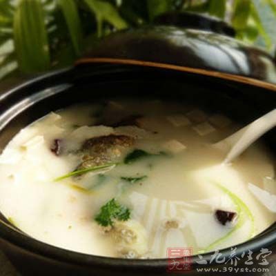 凍豆腐炖鲢魚