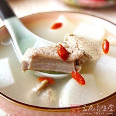 營養食譜——排骨枸杞養顏湯