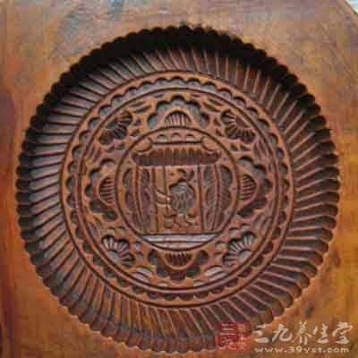 放進模子裡