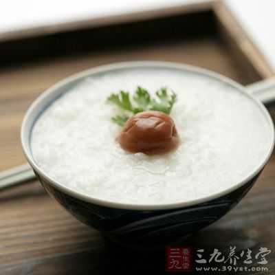 將煮好的大米白粥 將煮好的大米白粥