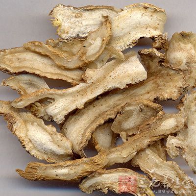 當歸含有正丁烯酰內酯、煙酸等多種藥用成分,當歸可改善腎功能,減輕腎損害 當歸含有正丁烯酰內酯、煙酸等多種藥用成分,當歸可改善腎功能,減輕腎損害