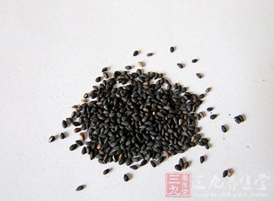 黑芝麻可治療肝腎虛弱所致的眩暈、四肢乏力等病症 黑芝麻可治療肝腎虛弱所致的眩暈、四肢乏力等病症