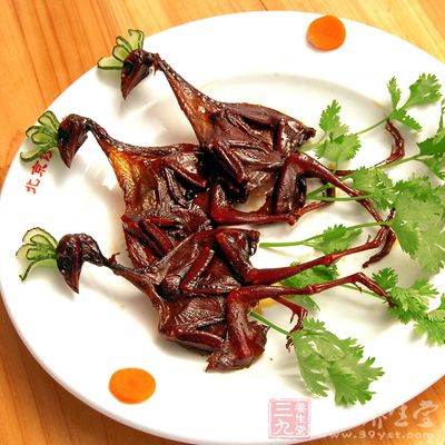 鹌鹑1只去毛及腸雜 鹌鹑1只去毛及腸雜