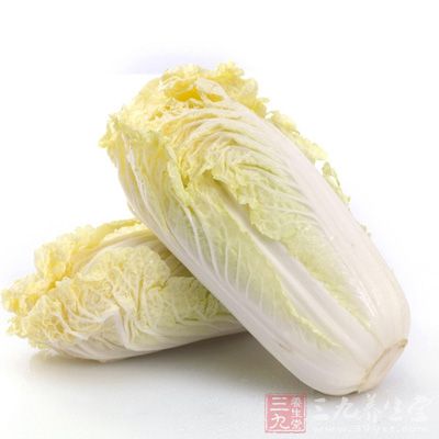 白菜其性微寒，有清熱除煩、解渴利尿、通利腸胃、清肺熱之效