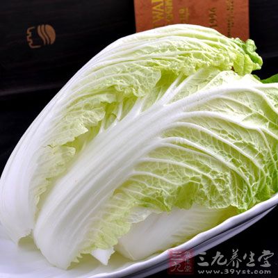 白菜是比較常見的蔬菜，它也有通利腸胃，養胃和中的功效