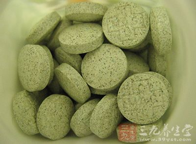 有很多人喜歡吃鈣片
