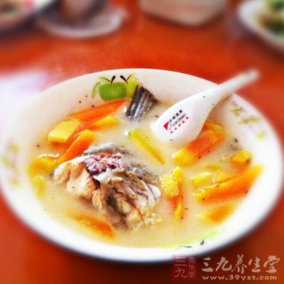 湯水奶白，味道清潤。潤肺舒脾、養肝補血、澤膚養發、豐胸催乳