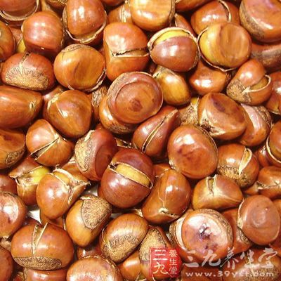 煮好的栗子,像花瓣一樣,很好剝 煮好的栗子,像花瓣一樣,很好剝