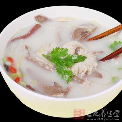 羊肉湯還對婦人陰冷等對於心脾氣虛所致的心悸有輔助作用