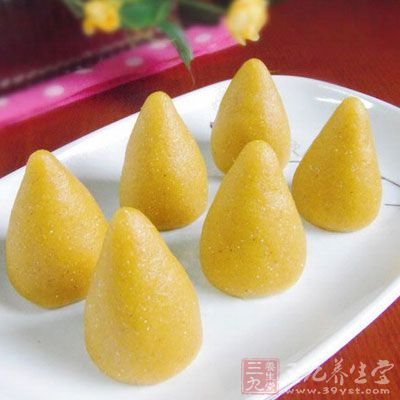 玉米窩窩頭是一種古老的漢族面食