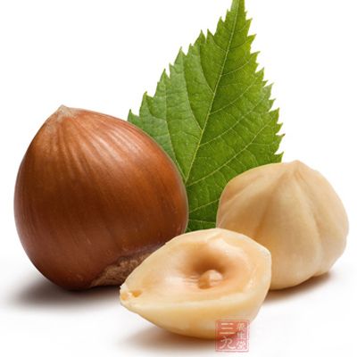 取出打開蓋子,這時候栗子已經開口了 取出打開蓋子,這時候栗子已經開口了