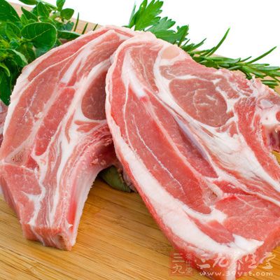 豬肉纖維較為細軟，結締組織較少，肌肉組織較少