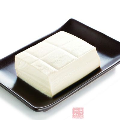 豆腐很適合女性懷孕早期時食用，能達到孕婦開胃的作用