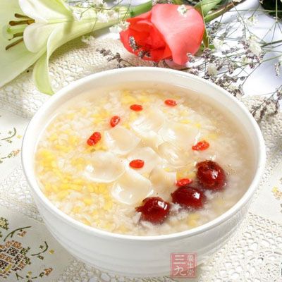 水適量,先用旺火燒開 水適量,先用旺火燒開