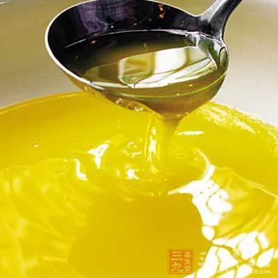 平底鍋放油燒熱 平底鍋放油燒熱