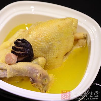 盛入碗中加入鹽和胡椒粉調味即可