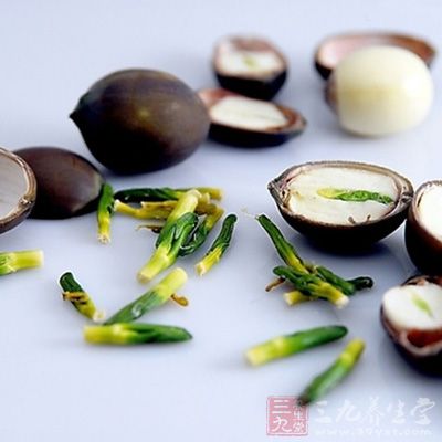 蓮子心適用於輕度失眠人群