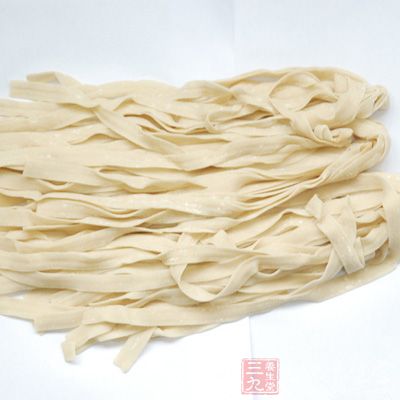 去超市買好現成的刀削面條