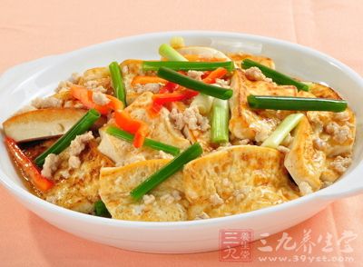 豆腐蘊含豐富的蛋白質，及時補充人體所需要的營養