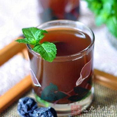 晾涼，用漏勺將原料全部濾掉，然後就可以飲用了，也可以冰鎮之後飲用