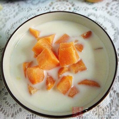 寶寶輔食：牛奶紅薯