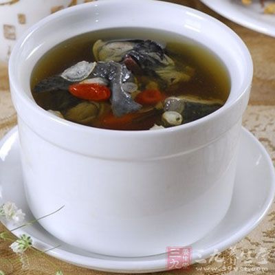 補血安胎山藥烏雞湯的做法