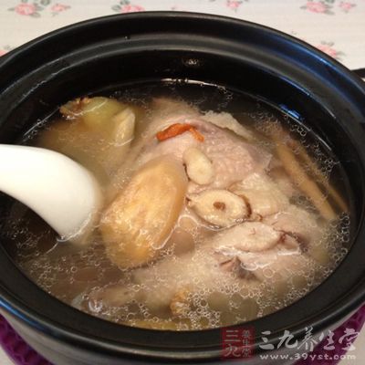 黃芪黨參炖雞