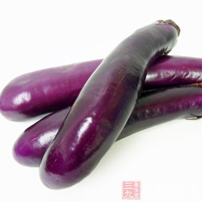 材料：新鮮的茄子500克