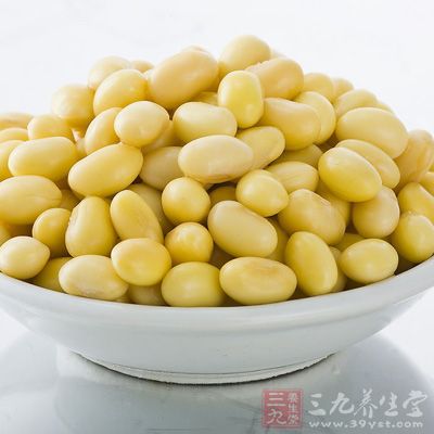 經前攝入比較多含鈣的食物如大豆類可降低饑餓感