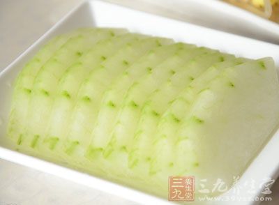 主料:冬瓜800g、蔥2g 主料:冬瓜800g、蔥2g