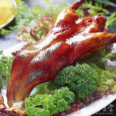 即使到了手術後第10天，機體能承受軟飯時，也不能過早食入油膩食物